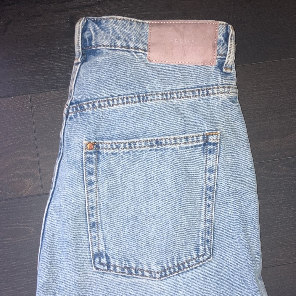 Like new distressed high waisted denim - Picture 11 of 13